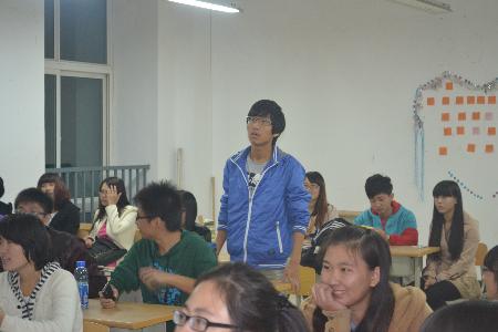 学生代表对学习问题谈自己的看法